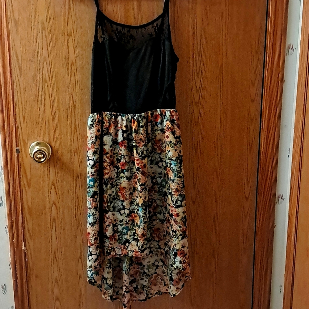 Chloe K dress size S lace pleather floral spaghetti strap